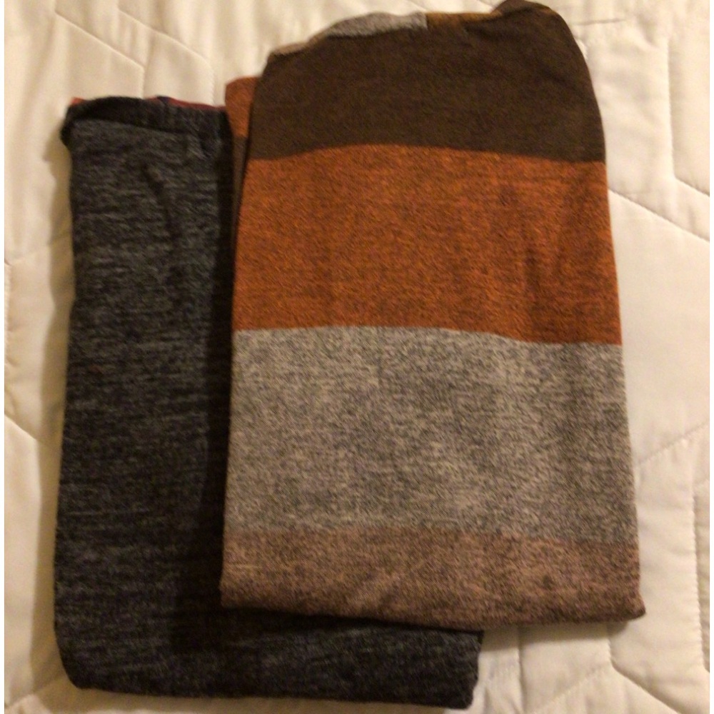 Two Medium Pocketed Cardigans Plaid Brown Dark Light Gray